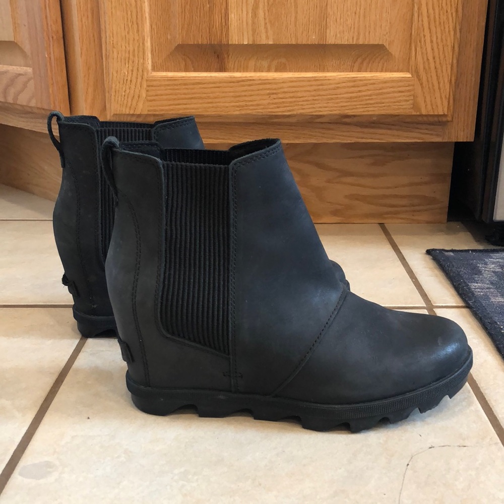 Sorel Boots - Black